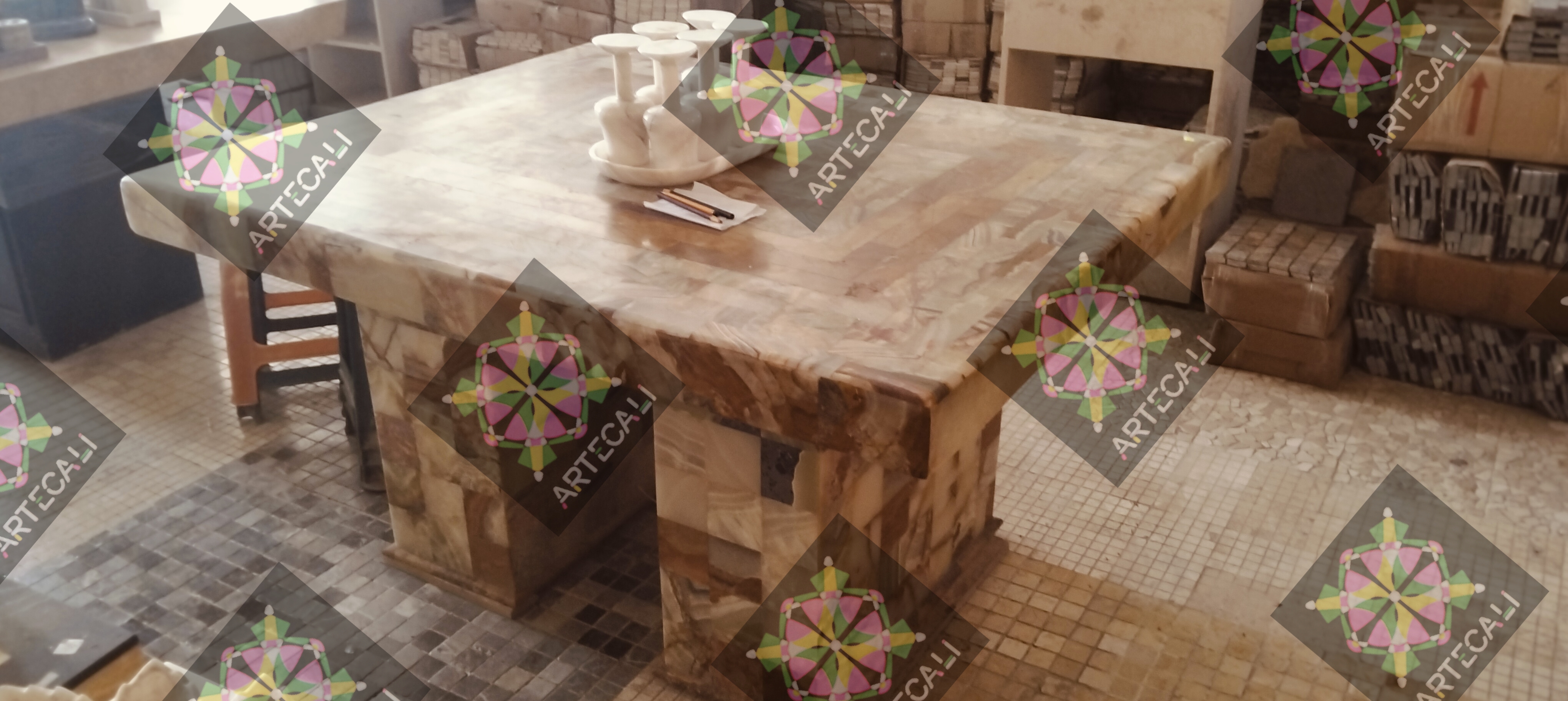 Comedor de onix marquetería cafe
